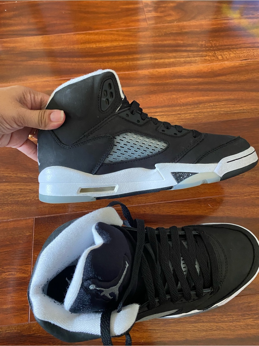 Jordan 5 Retro Moonlight (Oreo) Black and White Sneakers Youth 6 women 7.5 - Picture 5 of 9